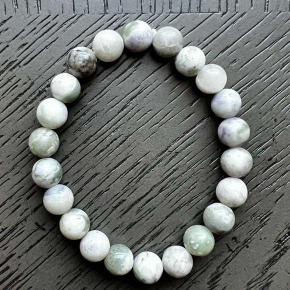 Lucky Jade bracelet - Picture 2 of 2
